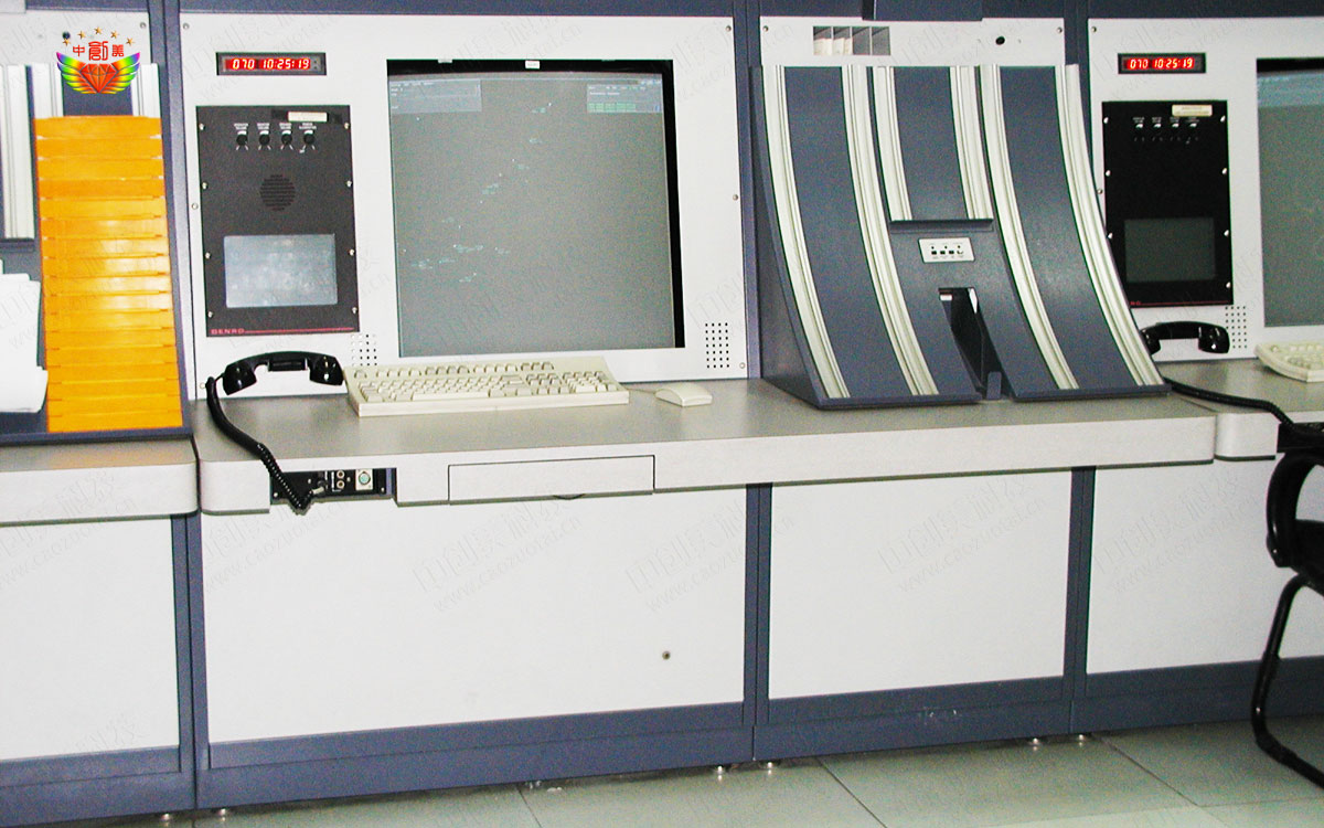 消防監(jiān)控臺(tái)效果圖